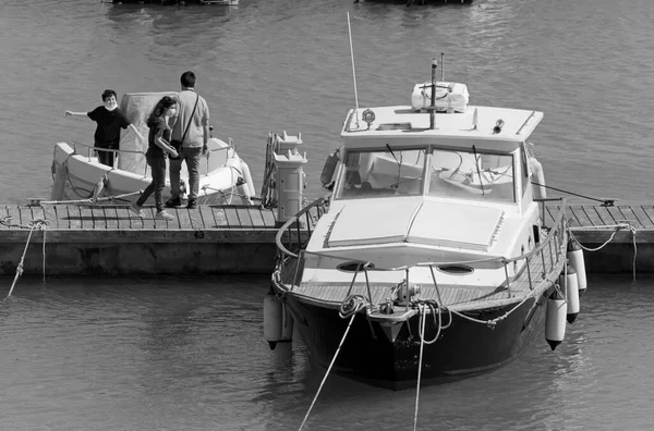 Italie Sicile Méditerranée Marina Ragusa Province Raguse Avril 2021 Personnes — Photo