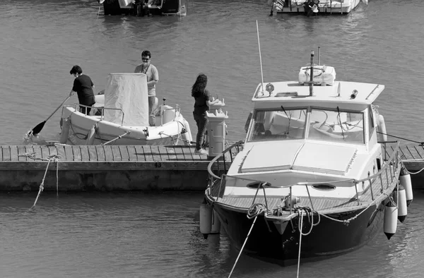 Italie Sicile Méditerranée Marina Ragusa Province Raguse Avril 2021 Personnes — Photo