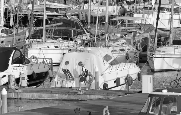 Talya Sicilya Akdeniz Marina Ragusa Ragusa Eyaleti Nisan 2021 Limandaki — Stok fotoğraf
