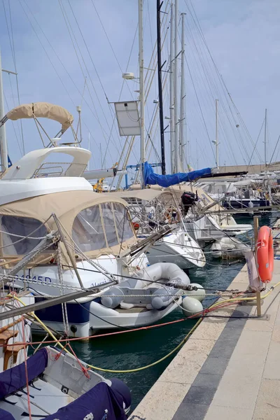 Talya Sicilya Akdeniz Marina Ragusa Ragusa Ili Nisan 2021 Limanda — Stok fotoğraf