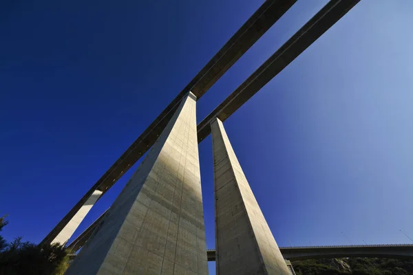 Italia Sicilia Provincia Messina Pilares Hormigón Sobrevolador Carreteras — Foto de Stock