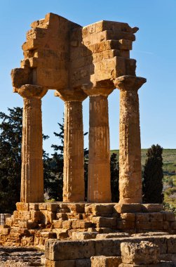 İtalya, Sicilya, Agrigento, Yunan Tapınak Vadisi, Castore ve Polluce Tapınağı (Hera Tapınağı)