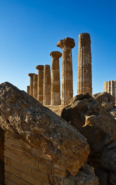 Włochy Sycylia Agrigento Grecka Dolina Świątyń Kolumny Świątyni Herkulesa — Zdjęcie stockowe