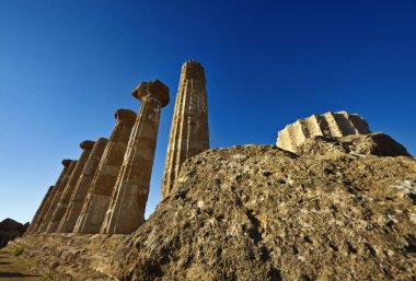 İtalya, Sicilya, Agrigento, Yunan Tapınak Vadisi, Herkül Tapınağı sütunları
