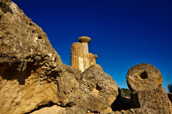 Olaszország Szicília Agrigento Görög Templomok Völgye Herkules Templom Oszlopok — Stock Fotó