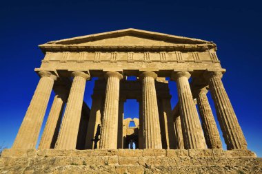 İtalya, Sicilya, Agrigento, Yunan Tapınak Vadisi, Concord Tapınağı (M.Ö. 440).)