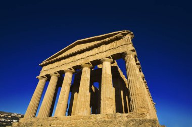 İtalya, Sicilya, Agrigento, Yunan Tapınak Vadisi, Concord Tapınağı (M.Ö. 440).)