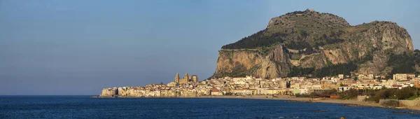 Италия Сицилия Cefalu Вид Город Закате — стоковое фото