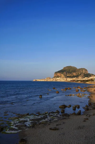 Talya Sicilya Cefalu Gün Batımında Şehir Manzarası — Stok fotoğraf