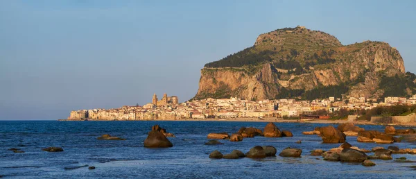 Italia Sicilia Cefalú Vista Ciudad Atardecer — Foto de Stock