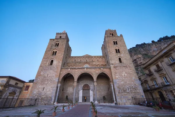 Italien Sizilien Cefalu Blick Auf Die Kathedrale Dom Bei Sonnenuntergang — Stockfoto