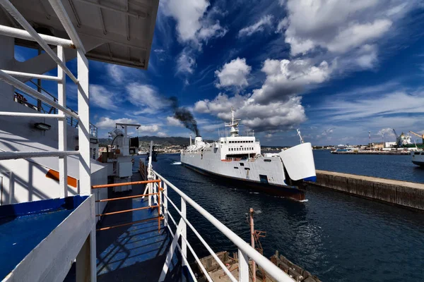 Italien Sizilien Messina Blick Auf Die Stadt Und Den Hafen — Stockfoto