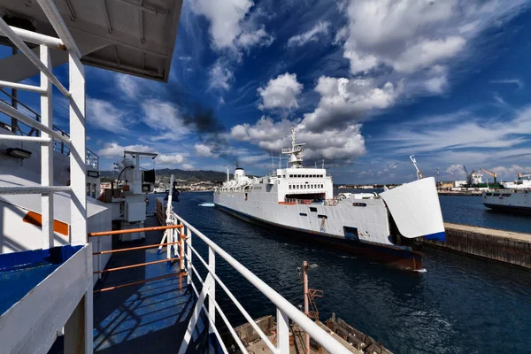 Italien Sizilien Messina Blick Auf Die Stadt Und Den Hafen — Stockfoto