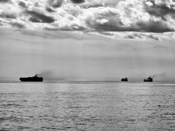 Italia Sicilia Messina Navi Carico Nel Canale Sicilia — Foto Stock