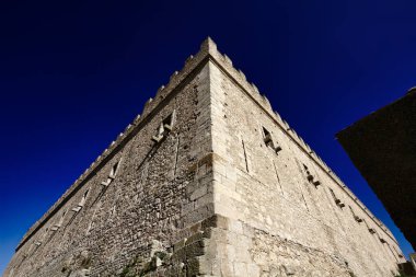 İtalya, Sicilya, Montalbano Elicona (Messina Eyaleti), Aragonese Kalesi