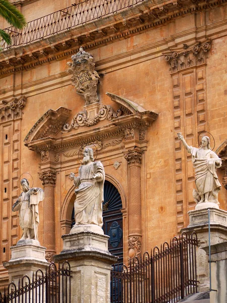 Włochy Sycylia Modica Prowincja Ragusa Katedra Piotra Barokowa Fasada Posągi — Zdjęcie stockowe