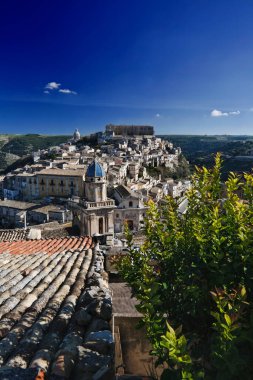 İtalya, Sicilya, Ragusa İbla, Barok şehri manzaralı.