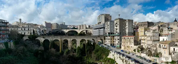 Италия Сицилия Рагуза Панорамный Вид Город Каменные Мосты — стоковое фото