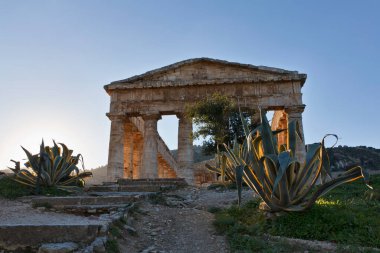 İtalya, Sicilya, Segesta, Yunan Tapınağı