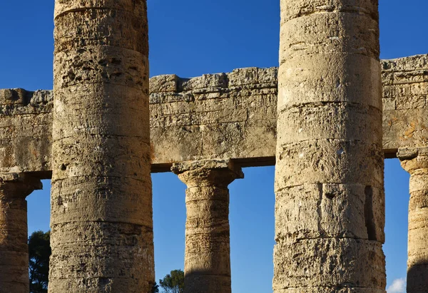 Italien Sicilien Segesta Grekiskt Tempel Kolumner — Stockfoto