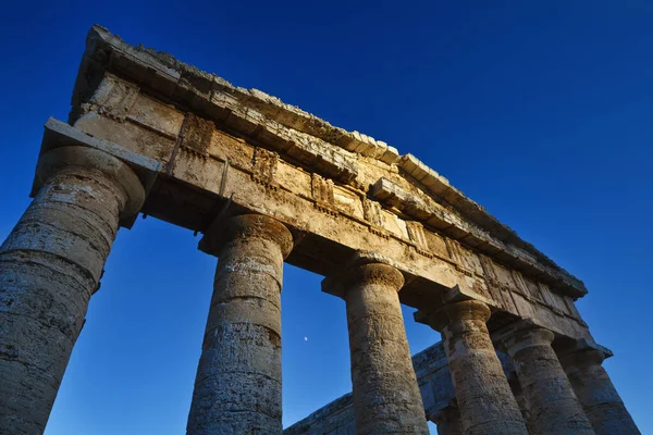 Италия Сицилия Сегеста Греческий Храм — стоковое фото