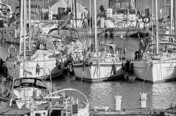 意大利 西西里 地中海 拉古萨海 拉古萨省 2021年5月16日 港口航船 Editorial — 图库照片