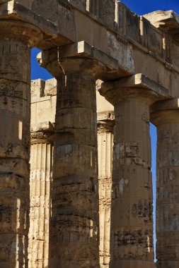 İtalya, Sicilya, Selinunte, Yunan Hera Tapınağı (MÖ 409).)