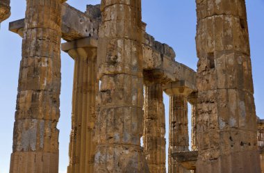 İtalya, Sicilya, Selinunte, Yunan Hera Tapınağı (MÖ 409).)