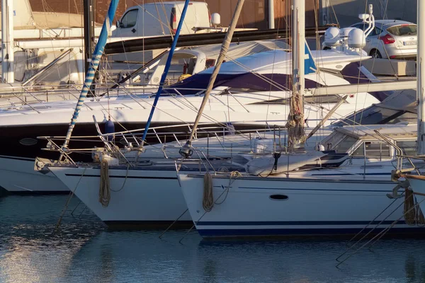 Italien Sicilien Medelhavet Marina Ragusa Ragusaprovinsen Maj 2021 Lyxjakter Hamnen — Stockfoto