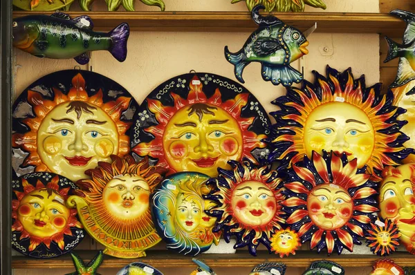 Itália Sicília Tindari Aparelhos Sicilianos Placas Sol Decorativas Para Venda — Fotografia de Stock