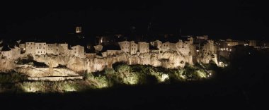 İTALYA, Tuscany, Pitigliano Geceleri