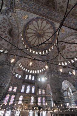 Türkiye, İstanbul, Sultanahmet İmparatorluk Camii, Mavi Cami olarak da bilinir (17. yüzyılda mimar Mehmet tarafından inşa edilmiştir.