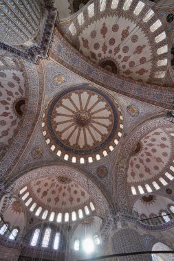 Türkiye, İstanbul, Sultanahmet İmparatorluk Camii, Mavi Cami olarak da bilinir (17. yüzyılda mimar Mehmet tarafından inşa edilmiştir.