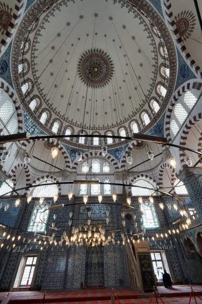 Türkiye Stanbul Galata Köprüsü Bölgesi Rustenpasa Camii 1580 Yılında Inşa — Stok fotoğraf