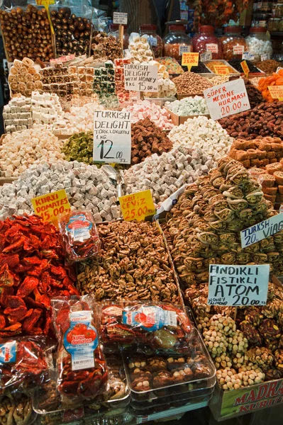 Turecko Istanbul Spice Bazaar Turecké Bonbóny Ořechy Prodej — Stock fotografie