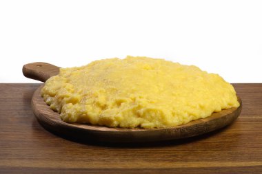 İtalyan polentası (lapa) yeni yapıldı