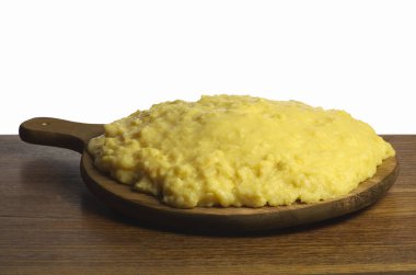 İtalyan polentası (lapa) yeni yapıldı