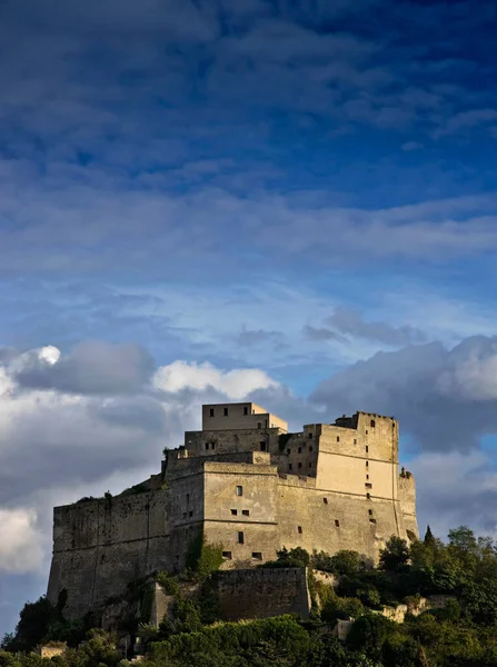 Włochy Kampania Bacoli Neapol Widok Zamek Aragoński Baia Zbudowany 1495 — Zdjęcie stockowe