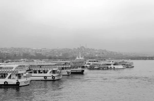 Turquie Istanbul Janvier 2010 Vue Ville Depuis Canal Bosphore Éditorial — Photo