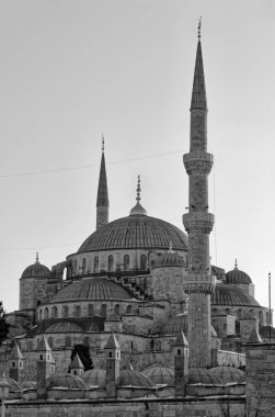 Türkiye, İstanbul, Sultanahmet İmparatorluk Camii 'nin (17. yüzyılda mimar Mehmet tarafından inşa edilen ve Mavi Cami olarak da bilinen) manzarası)