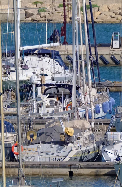 Italien Sicilien Medelhavet Marina Ragusa Ragusaprovinsen Juni 2021 Lyxjakter Hamnen — Stockfoto