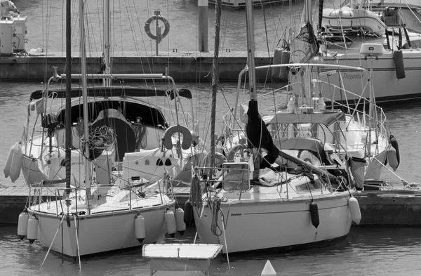 意大利 西西里 地中海 拉古萨海 拉古萨省 2021年6月12日 港口航船 Editorial — 图库照片