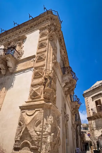 Italia Sicilia Scicli Provincia Ragusa Fachada Barroca Del Palacio Beneventano — Foto de Stock