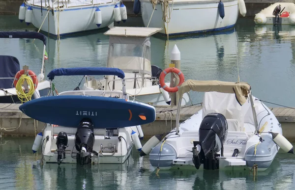 Italien Sizilien Mittelmeer Marina Ragusa Provinz Ragusa Juni 2021 Motorboote — Stockfoto