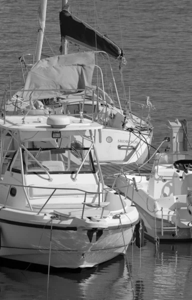 Italien Sicilien Medelhavet Marina Ragusa Ragusaprovinsen Juli 2021 Motorbåtar Och — Stockfoto