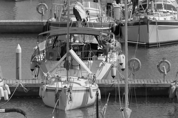 意大利 西西里 地中海 拉古萨海 拉古萨省 2021年7月6日 港口航船 Editorial — 图库照片