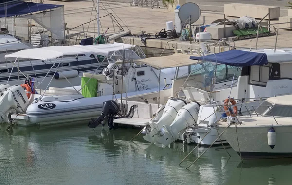 Italien Sizilien Mittelmeer Marina Ragusa Provinz Ragusa August 2021 Luxusyachten — Stockfoto