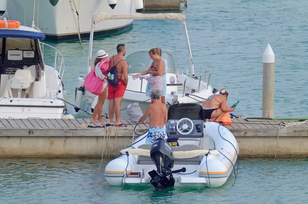 Italien Sizilien Mittelmeer Marina Ragusa Provinz Ragusa August 2021 Menschen — Stockfoto