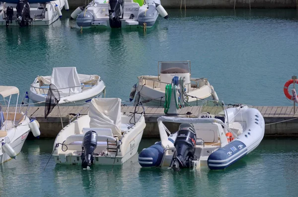 Italien Sizilien Mittelmeer Marina Ragusa Provinz Ragusa August 2021 Motorboote — Stockfoto