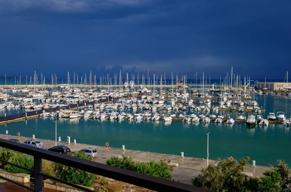 Италия Сицилия Средиземное Море Марина Рагуза Провинция Рагуза Моторные Лодки — стоковое фото
